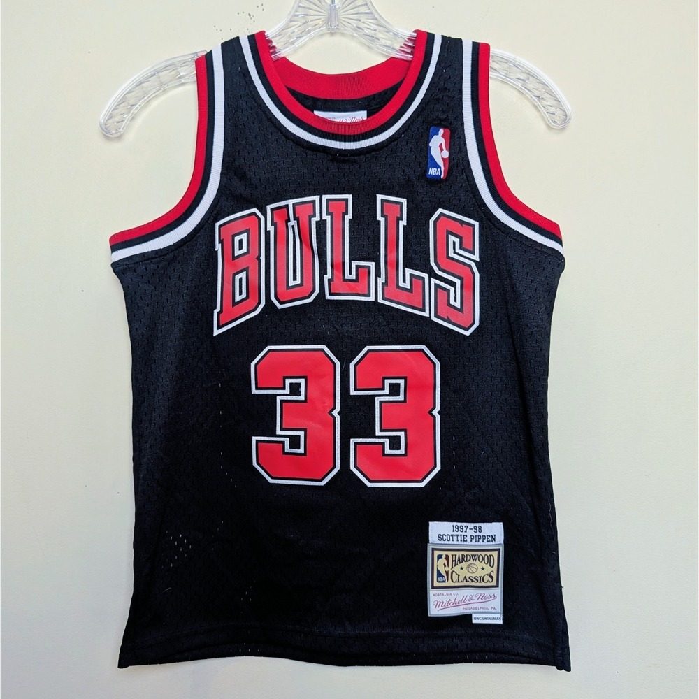 Mitchell & Ness Scottie Pippen Chicago Bulls 1997-98 Jersey HWC Youth Small